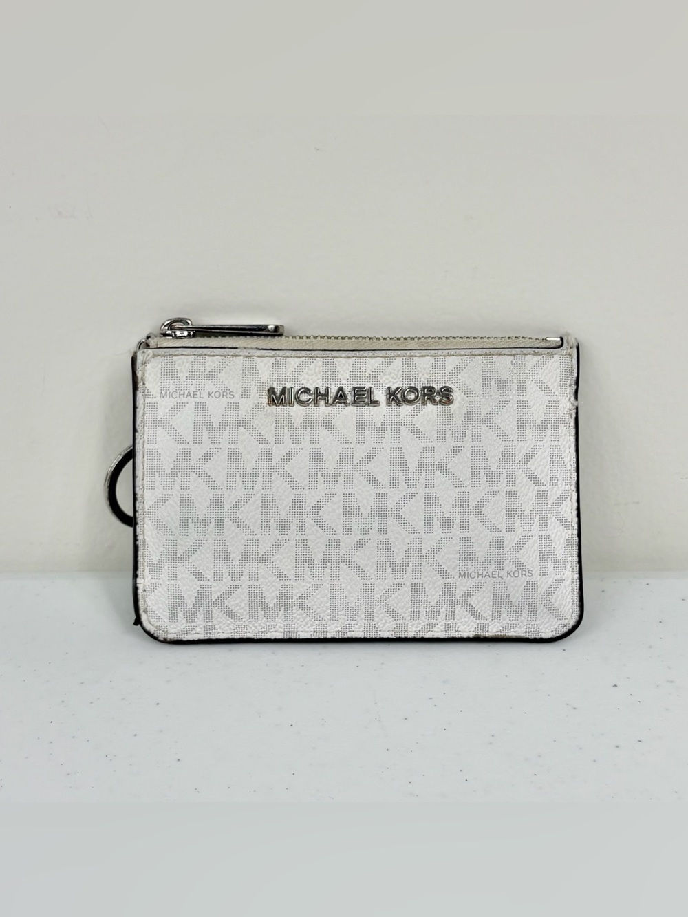 Michael Kors Jet Set Mini Coin Wallet Pouch with ID Holder in Vanilla & Silver